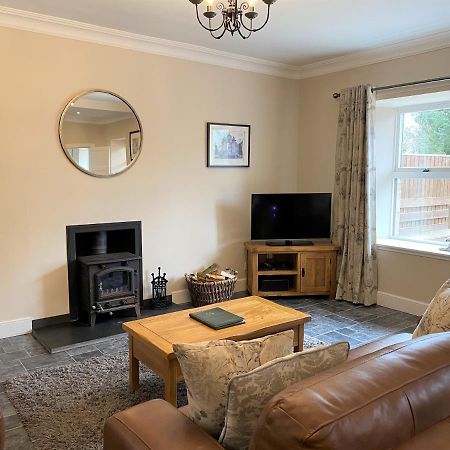 Cherry Blossom Cottage Cupar Exterior photo